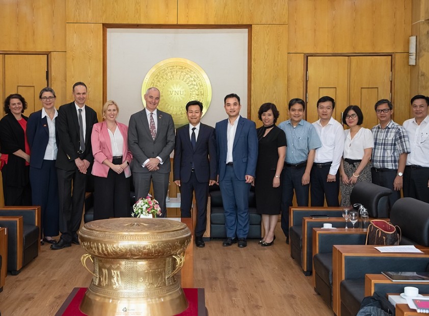 ĐHQGHN và ĐH RMIT, Úc sắp thành lập phòng thí nghiệm chung